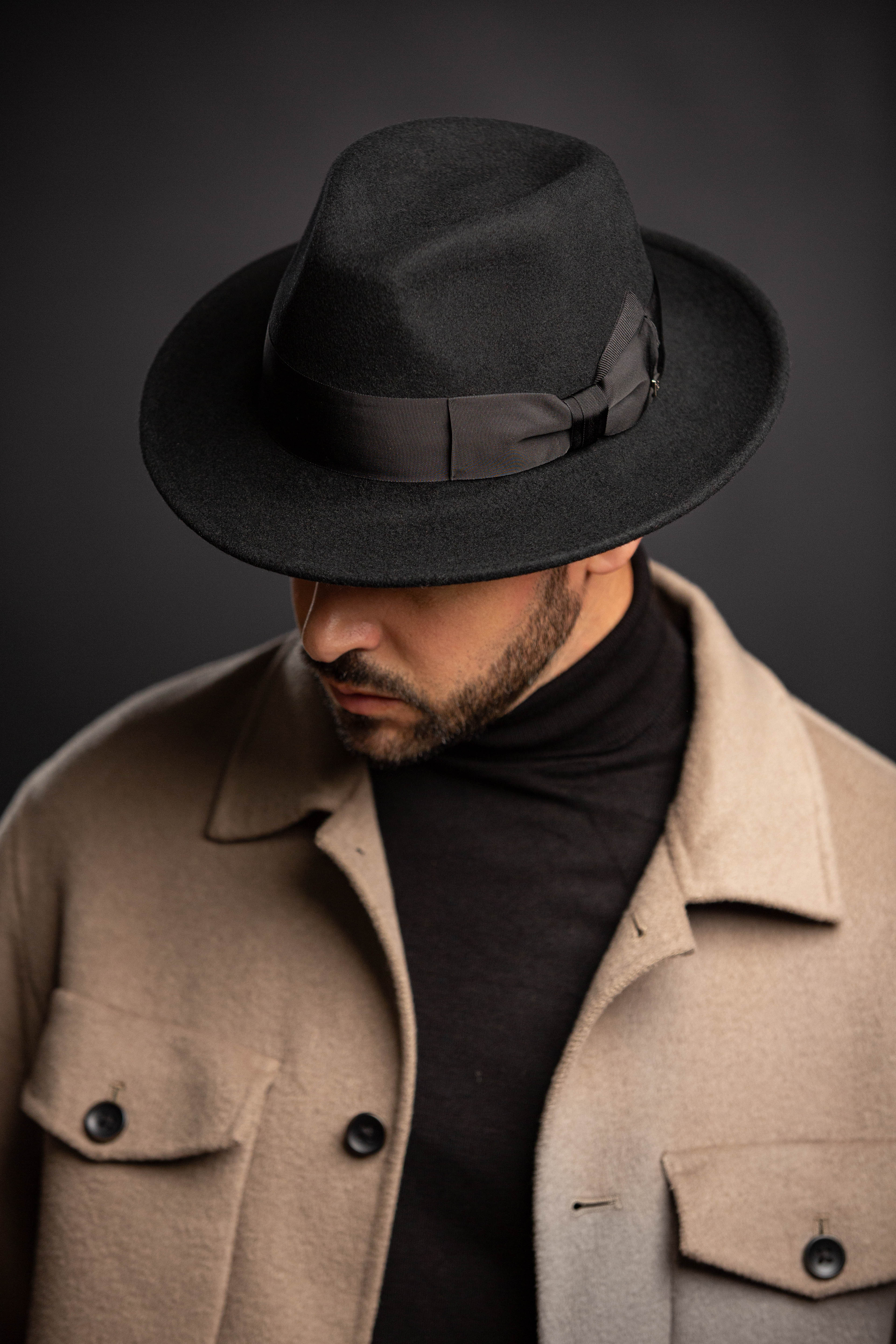 Fedora Hut – geheimnisvolle Aura, Filmstil