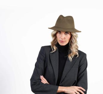 chapeau traveller français Hugo